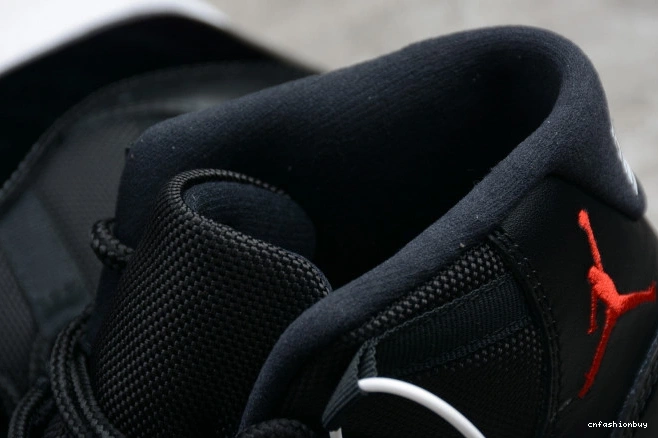 Jordan (2012) Retro Air 11 Bred 378037-010 0710
